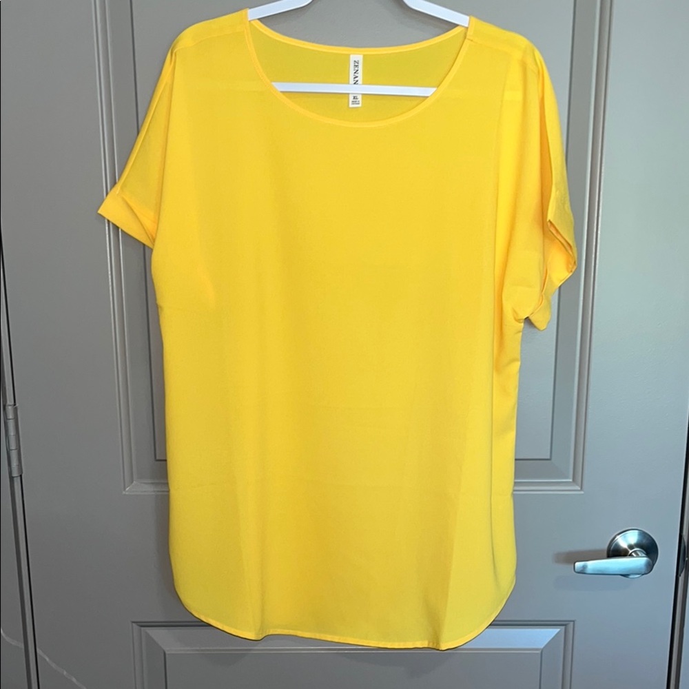 Yellow Relaxed Boxy Short Sleeve NWOT